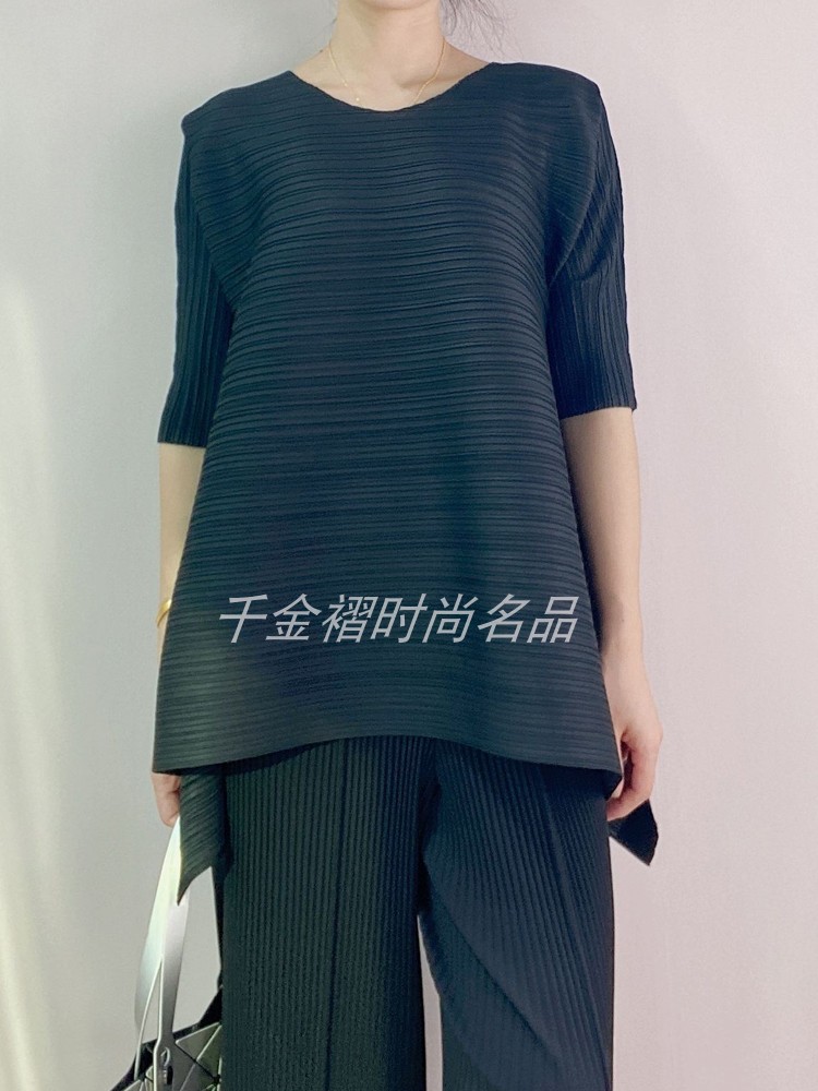 Changpleat Kaus Wanita Berlipat Miyak Baru Atasan Longgar Leher-o Lengan 1/2 Kaus Wanita Ukuran Besar