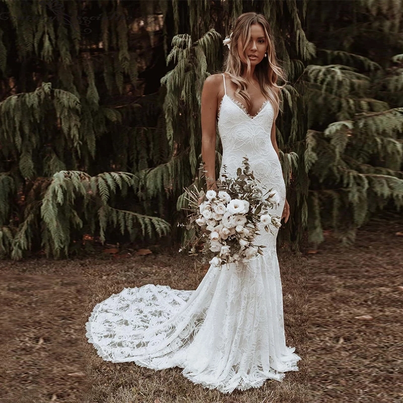 Maßgeschneiderte Boho Meerjungfrau Brautkleider Spaghetti-Trägern Spitze rückenfrei Strand Sexy V-Ausschnitt böhmische Brautkleider Vestidos De Noiva