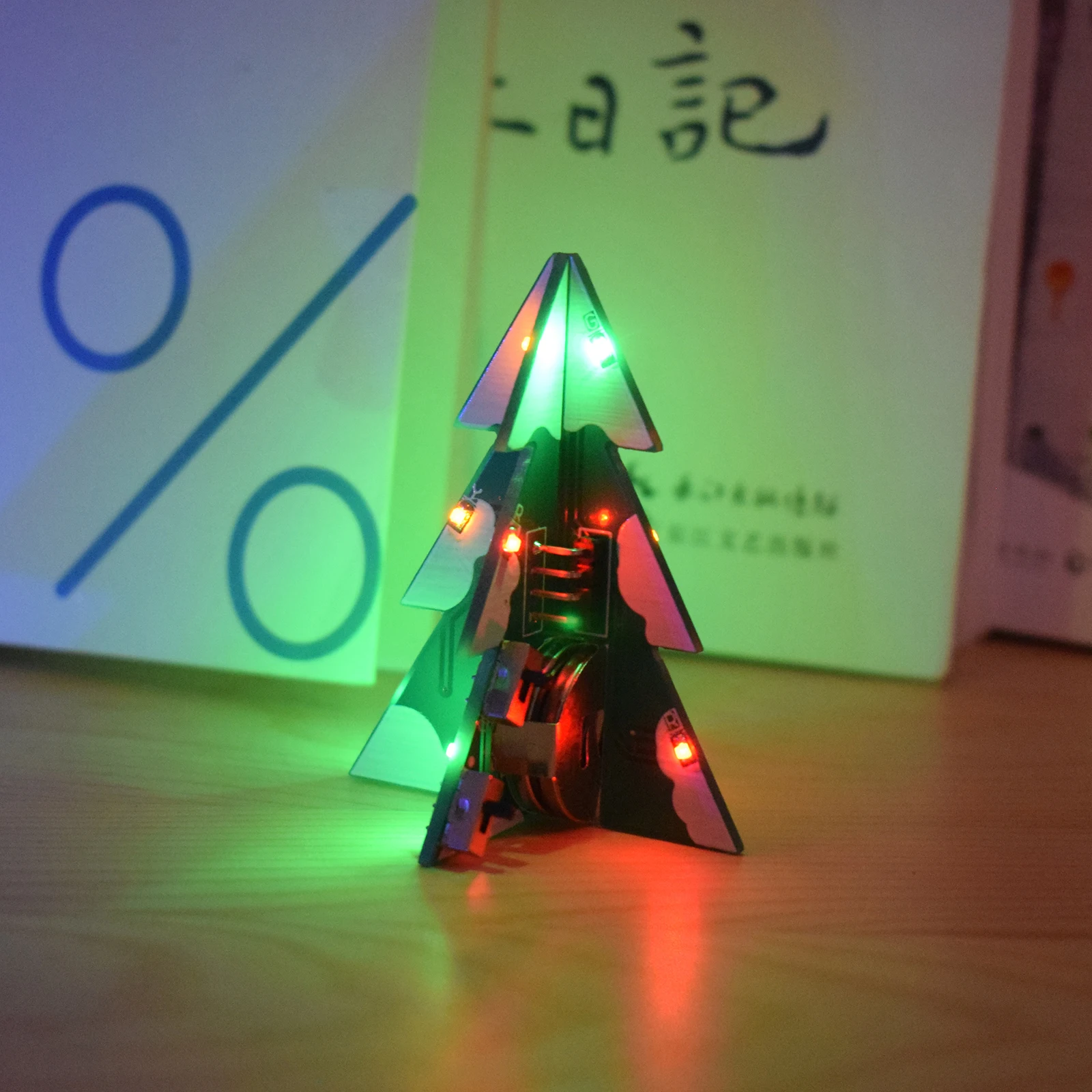 Mini PCB 3D estéreo decoración de árbol de Navidad DIY música SMD componente soldadura Kit electrónico de entrenamiento