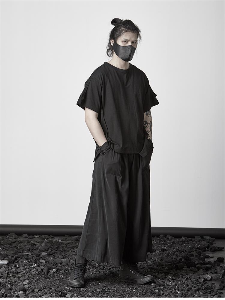 Celana Kaki Lebar Pria Mode Kepribadian Jepang Baru Pasang Celana Kasual Ukuran Besar Longgar Hitam Gelap Pria