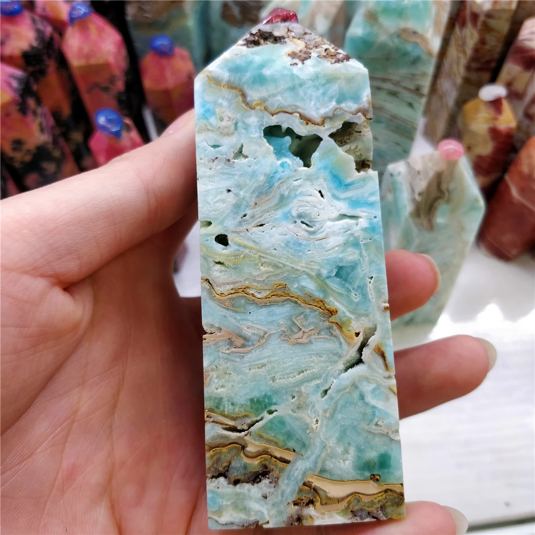 Batu Mineral Alami Langit Biru Kristal Kalsit Karibia Druse Titik Hemimorphite Menara Lucu Batu Spiritual Kantor Rumah
