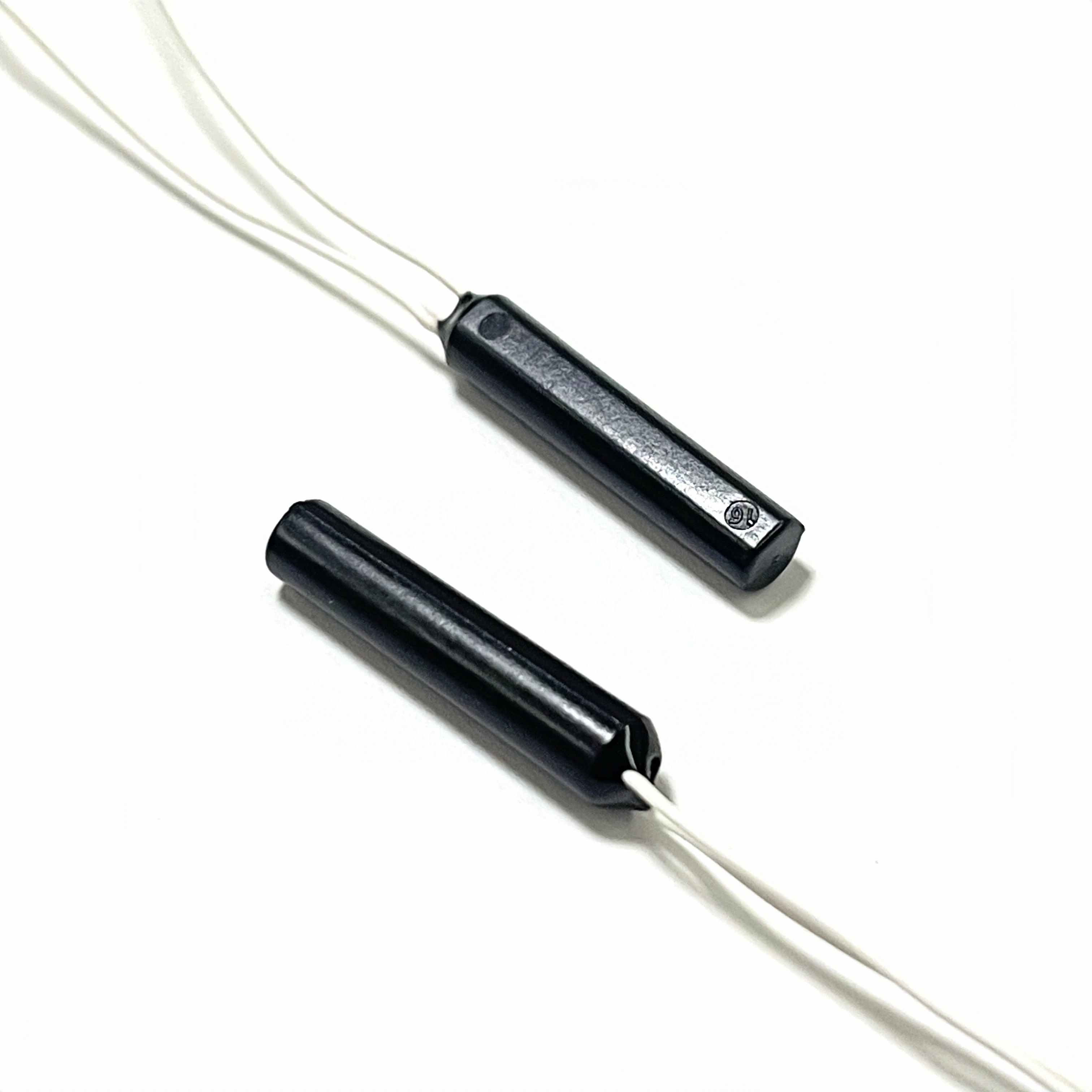 High Quality Waterproof GPS-01 Round Magnetic Contact Reed Switch Normally Open 4*20MM Magnet Control Induction Distance Sensor