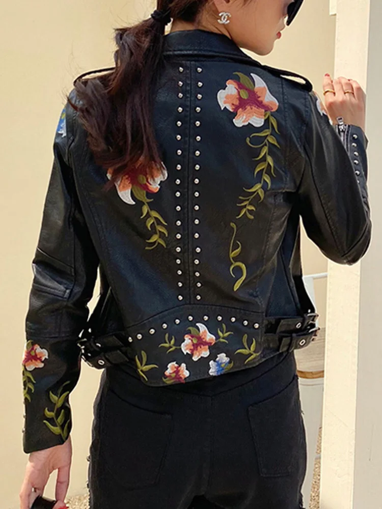 Ailegogo 女性ヴィンテージ花柄刺繍ショートブラック Pu フェイクレザージャケット春秋の女性のジッパーコートレトロ生き抜く