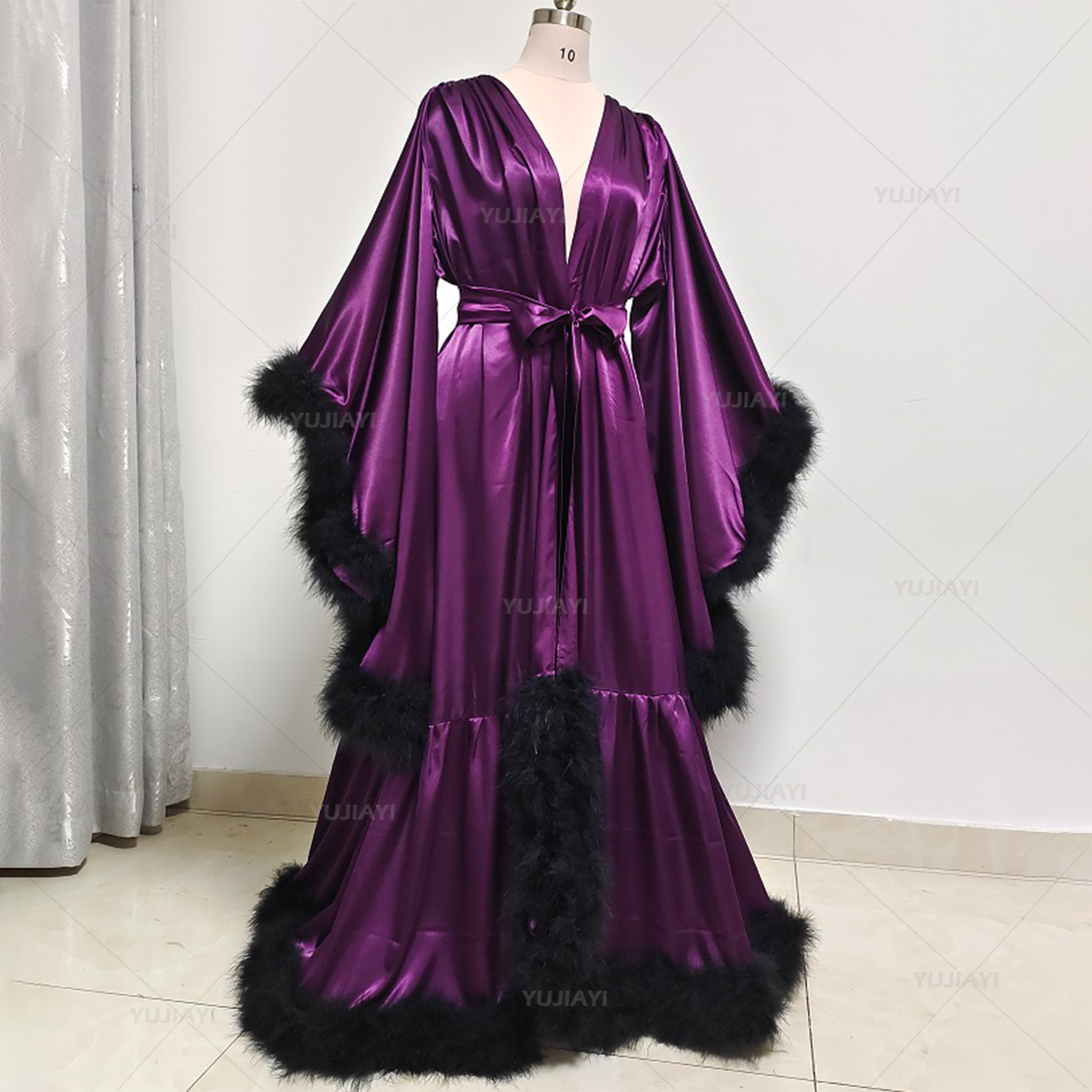 Customized Women's Robe with Feathers Puffy Maternity Fur Bathrobe Wedding Bridal Dressing Gown Boudoir Kimono Dress Nightgowns