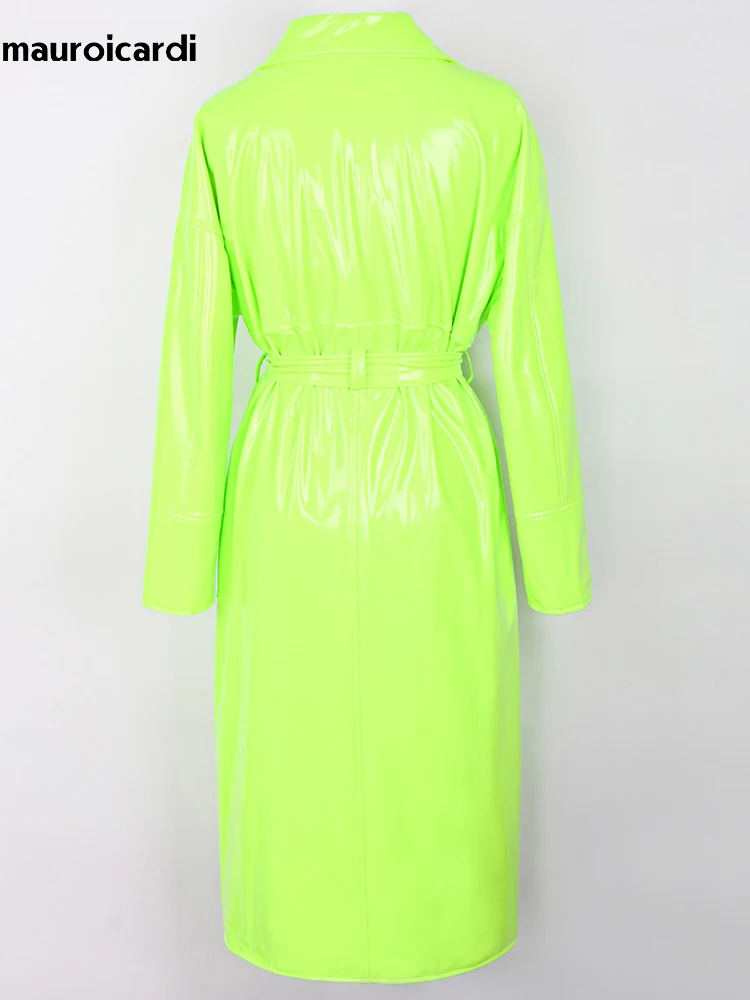 Mauroicardi Frühlingsmantel, lang, weich, dünn, fließend, glänzend, reflektierend, PVC, für Damen, Schärpen, Y2K, Streetwear, Landebahn, europäische Mode