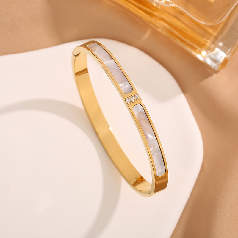 Accessorio in cristallo fatto a mano di lusso placcato oro in acciaio inossidabile Bracciale avvolgente da donna Gioielli non appannati