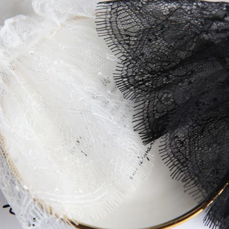 Mangas brazo falsas para mujer con borlas cortas, puños plisados ​​blancos y negros, hermosos accesorios encaje, adornos
