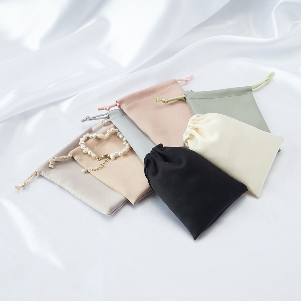 5 個シルクベルベットジュエリーバッグサテン巾着ジュエリーリングイヤリングオーガナイザーギフト Pouth 結婚式クリスマス好意キャンディーバッグ