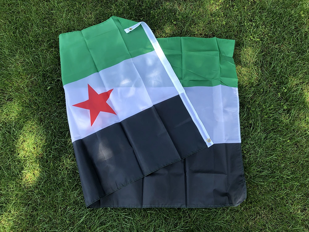 SKY FLAG ซีเรียธง 90*150 ซม.สาธารณรัฐอาหรับซีเรียซีเรียสามดาวธงแบนเนอร์แขวนตกแต่งบ้านธง