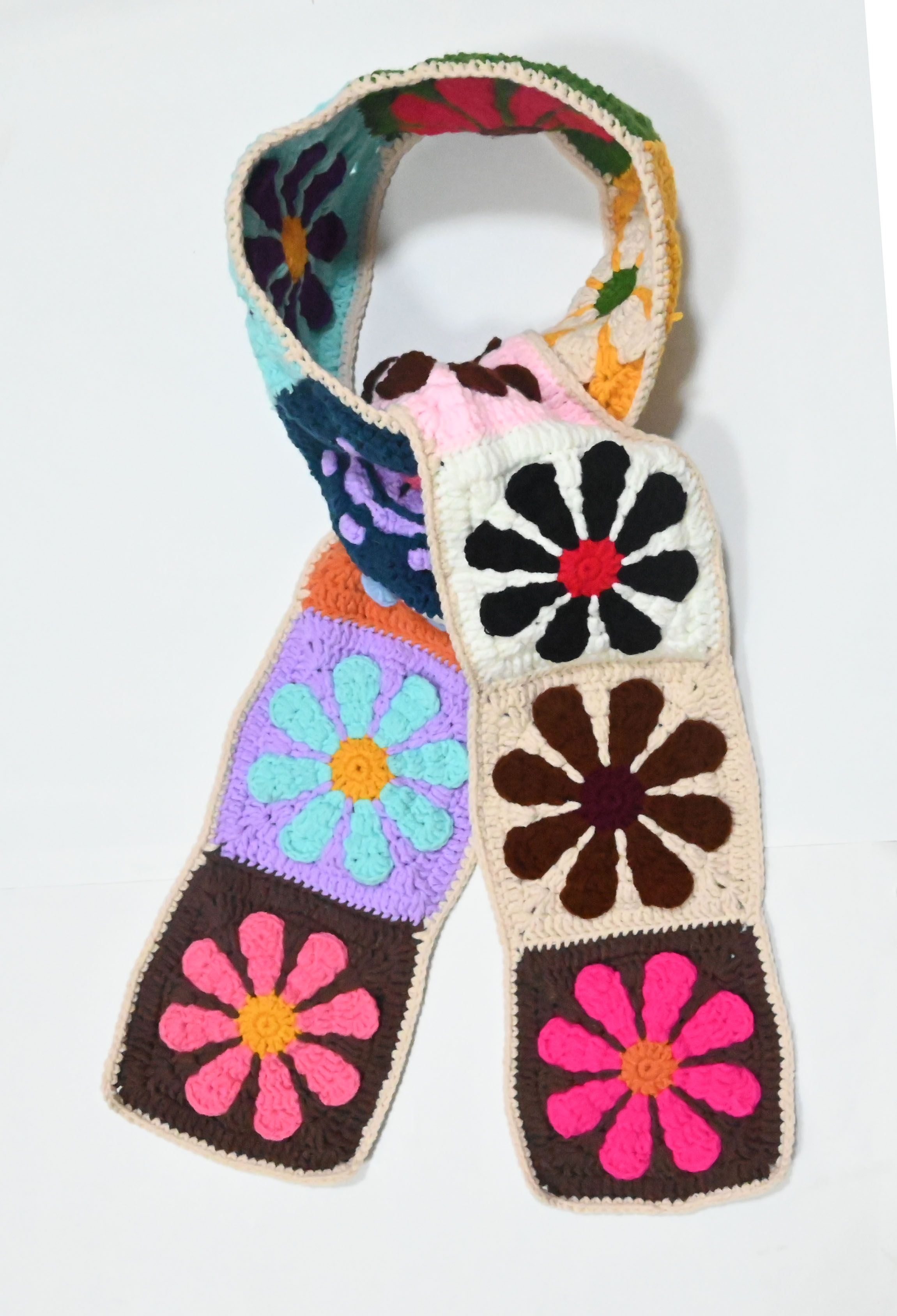 BomHCS Flowers Tiles Scarf Handmade Knitted Neckerchief Winter Warm Shawls Square Wraps