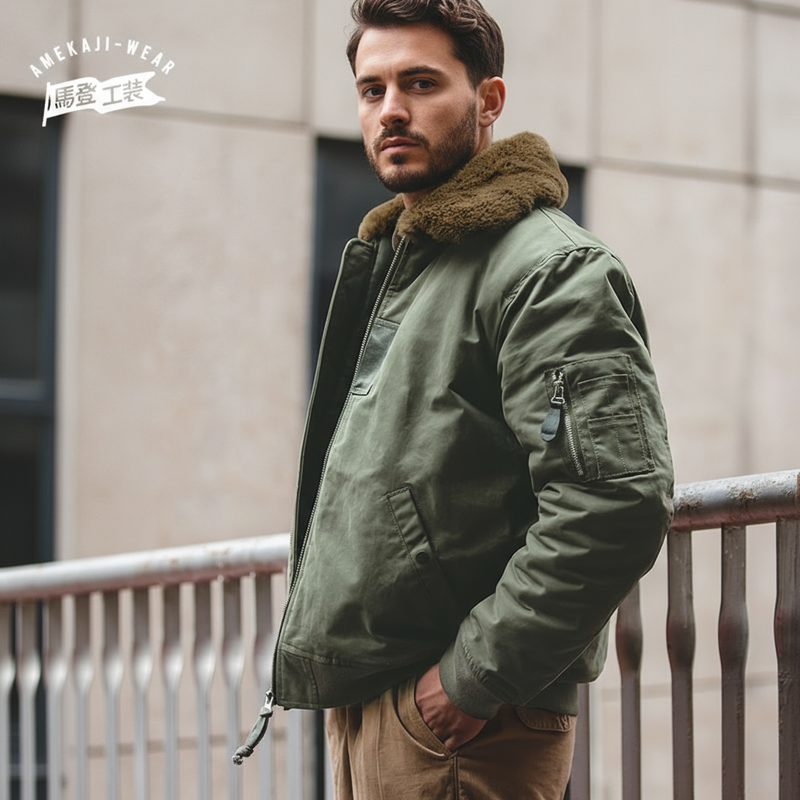 Maden Jaqueta masculina retrô B15 Bomber Colar de pêlo falso de coelho Bolso no braço característico Casaco acolchoado quente e à prova de vento para o inverno