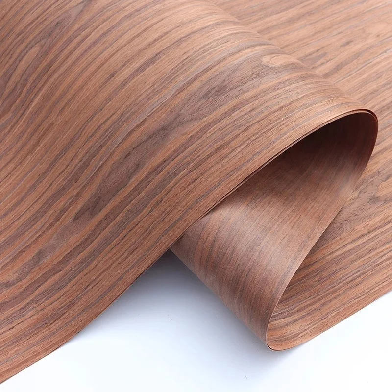 L: 2,5 metri Larghezza: 58 cm T: 0,25 mm Tecnologia Impiallacciatura di legno ingegnerizzata Impiallacciatura di decorazione e ristrutturazione Impiallacciatura di legno ricostituita