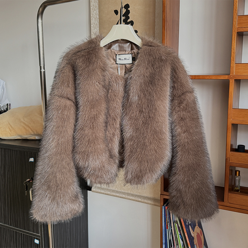 女性のためのイミテーションフォックスファーコート,ネオミント,シックなアイコンファッション,茶色のグラデーション,冬,新しい,豪華,2024