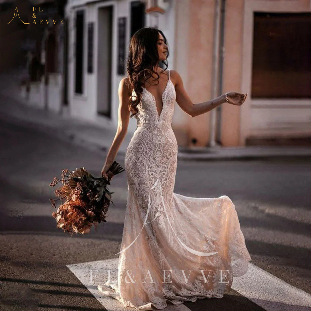 Mode Damen Spitze Brautkleider Spaghettiträger Lange Brautkleider Rückenfrei Meerjungfrau Brautkleid Partykleid Maßgeschneidert