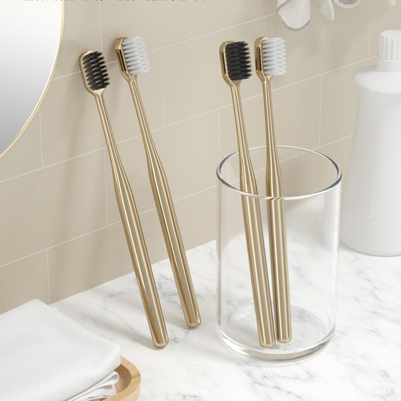 Luxury Soft แปรงสีฟันผู้ชายผู้หญิงผู้ใหญ่ฟันแปรงทองเงินทันตกรรมแปรง Elegance Gentle แปรงสีฟัน Drop Shipping