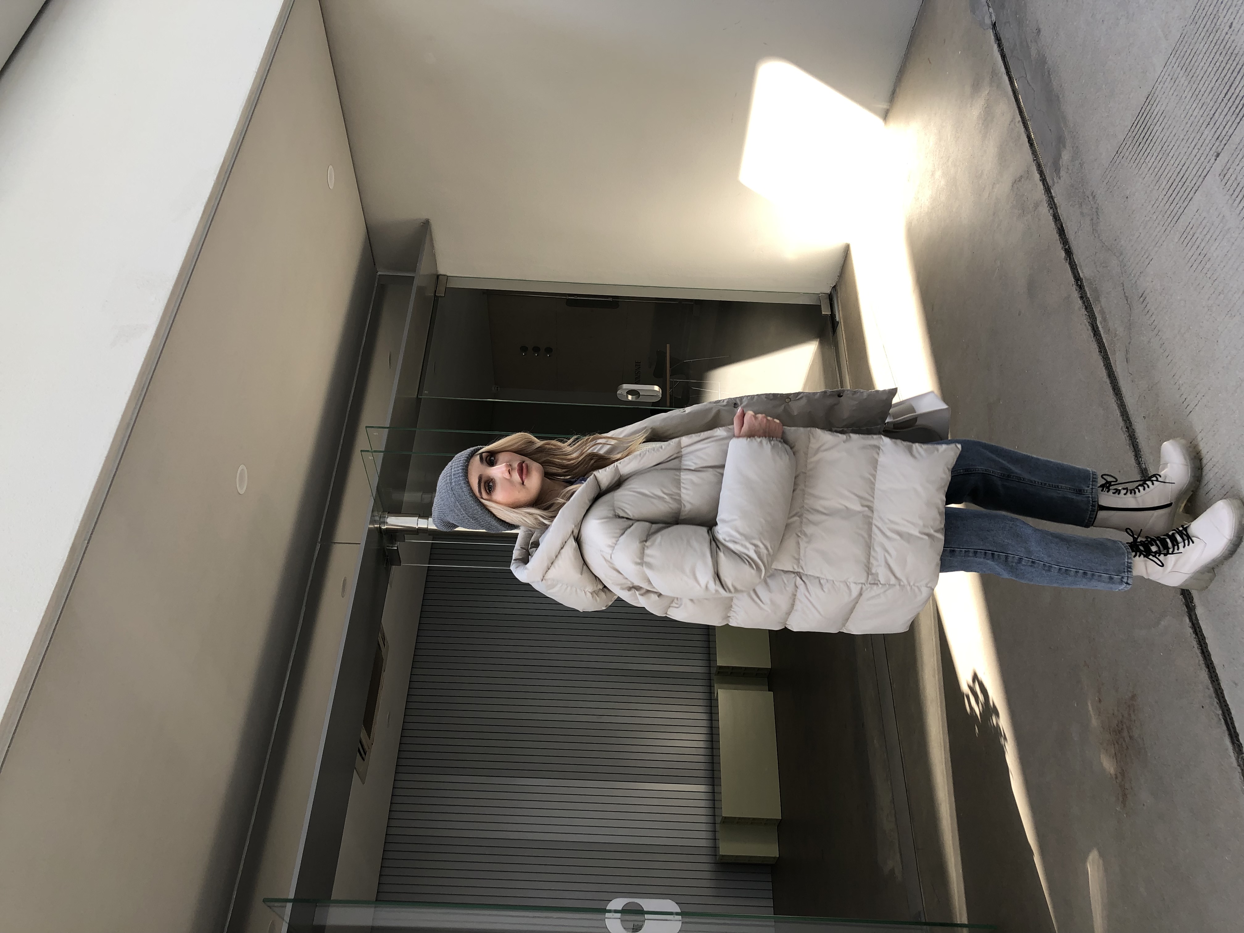 2025 ผู้หญิงฤดูหนาวเสื้อแจ็คเก็ตสไตล์หนา WARM Fluff Parka หญิงกันน้ํา Outerware Coat ใหม่ร้อน