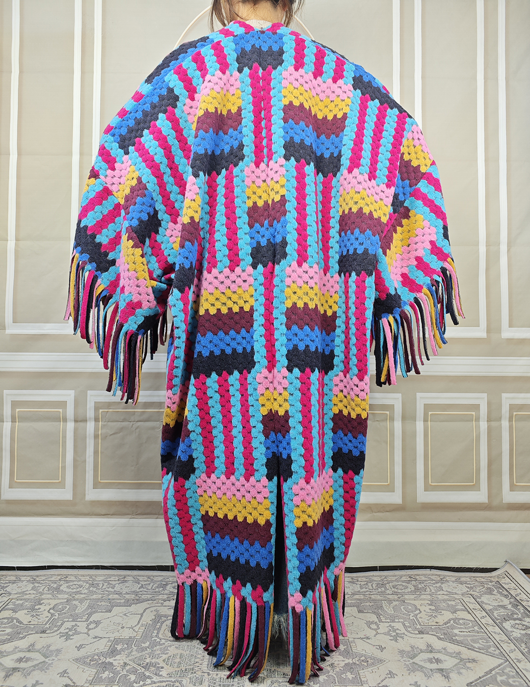 Neue Ankunft Frauen Winter Warme Lange Pullover Freie Größe Afrikanische Dame Bunte Lose Strickjacken Mode Blogger Quasten Kimonos