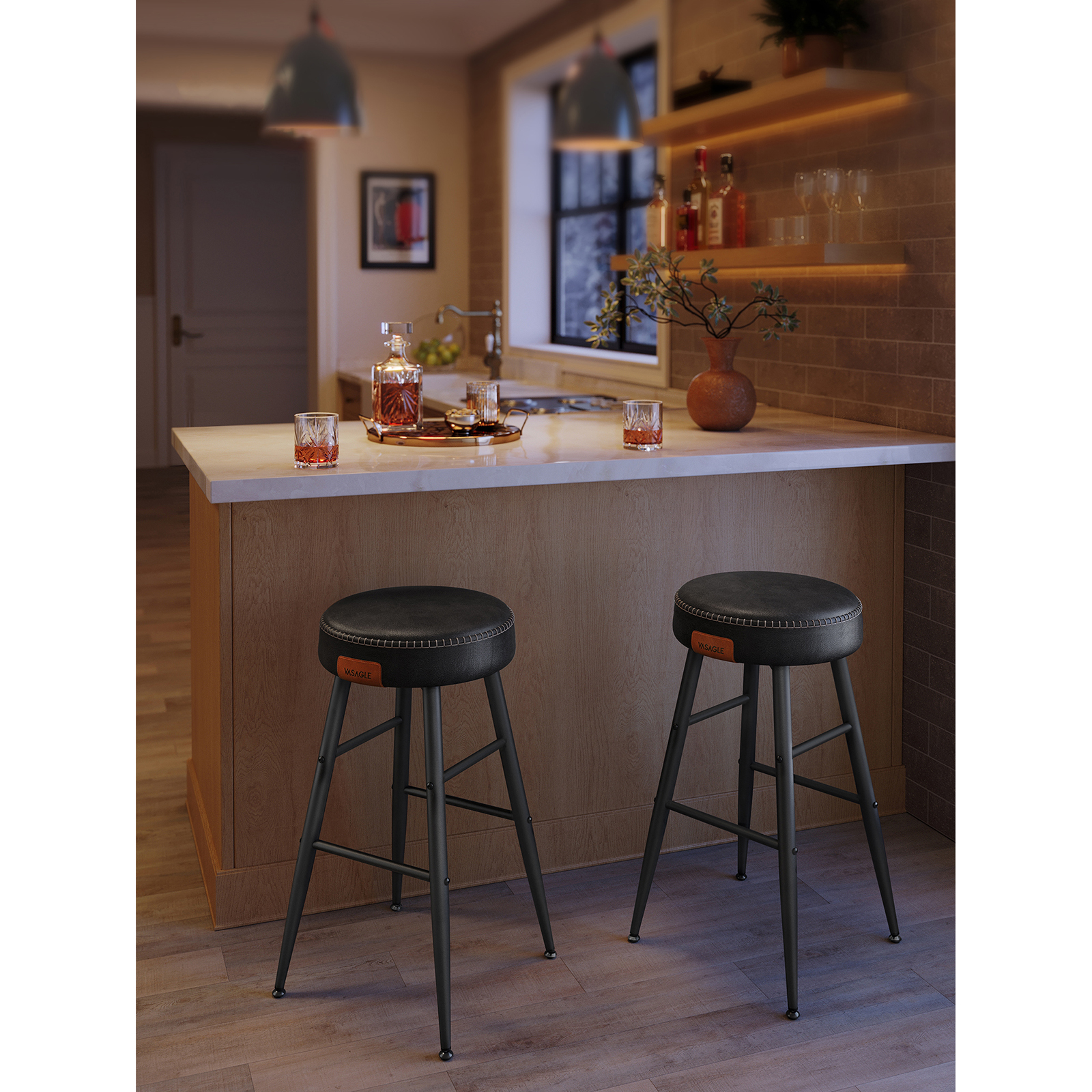 VASAGLE EKHO Colección - Juego de 2 Taburetes de Bar, Taburete Cocina, Taburete Desayuno, Cuero Sintético con Costuras, Moderno Siglo Medio, 63 cm Alto, Silla Comedor, Fácil Montaje, Negro Tinta/Verde Bosque/Marrón Caramelo