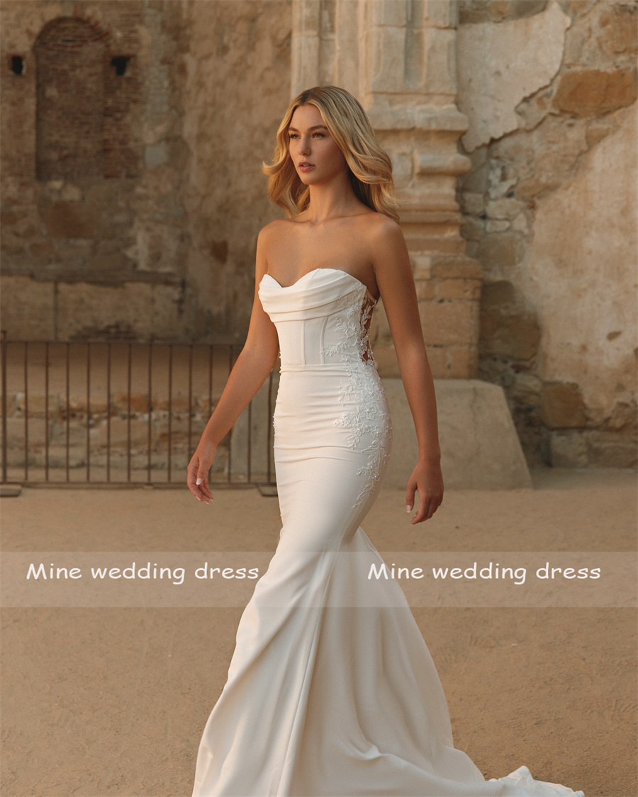 Customized Luxury Strapless Lace For Top Sleeveless Wedding Dress Back See Through Zipper Buttons Woman Evening Dresses