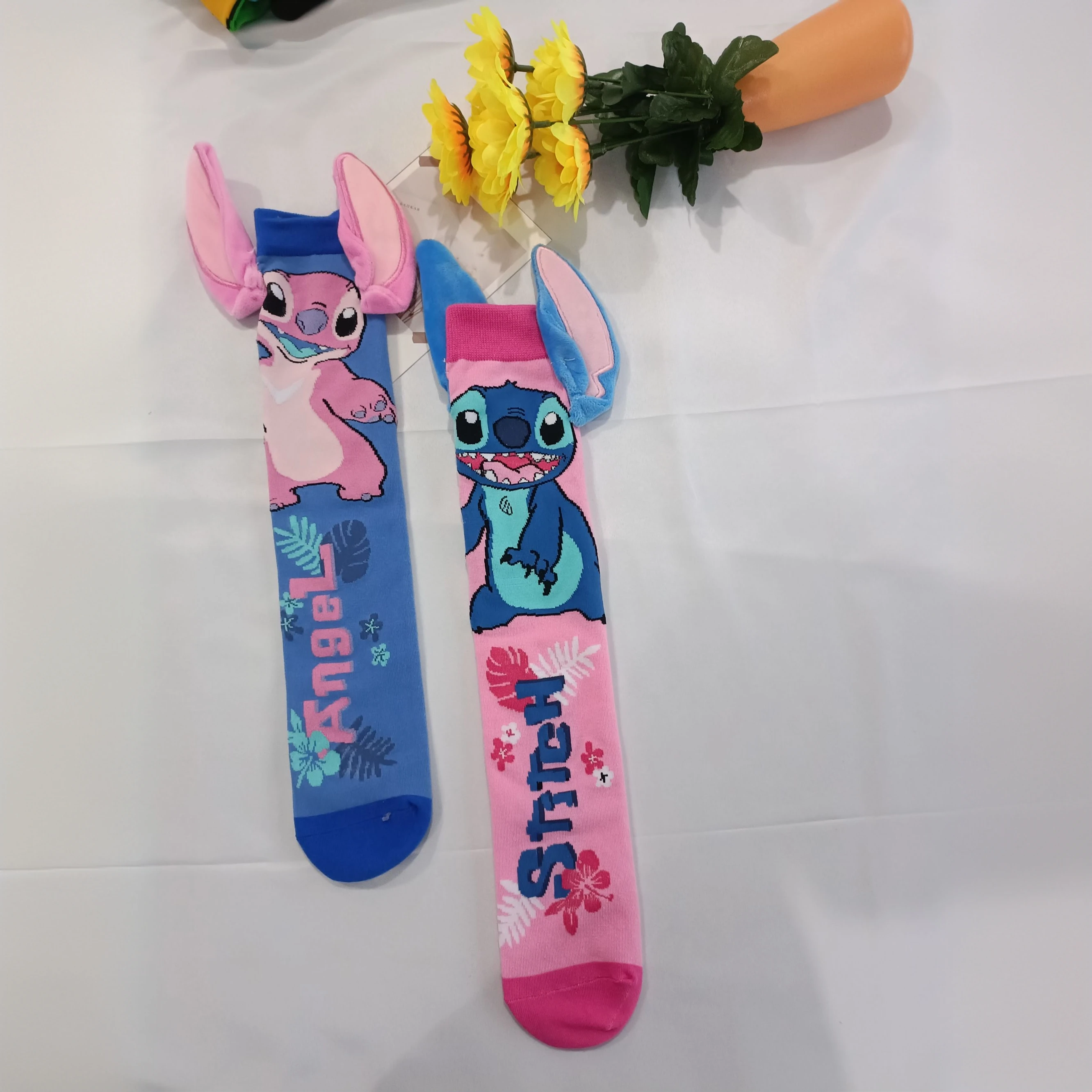 1 par de calcetines de dibujos animados de Disney Stitch para niños, calcetines famosos de Internet de Color moderno, calcetines de moda