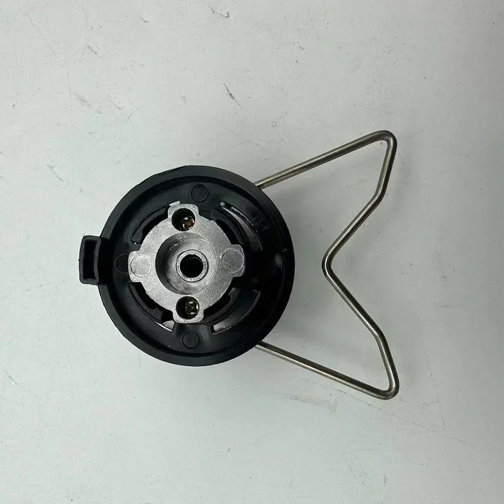 Butane Adapter with Bracket Gas Cartridge Head Conversion Adapter Nozzle Bottle Type Input Screw Type Lindal Valve Output