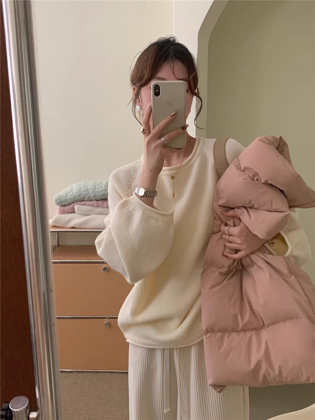 レモングリーンティー INS ラウンドネックプルオーバー韓国スタイルルーズレイジーソフトロールエッジセーター女性の快適なオールマッチトップ