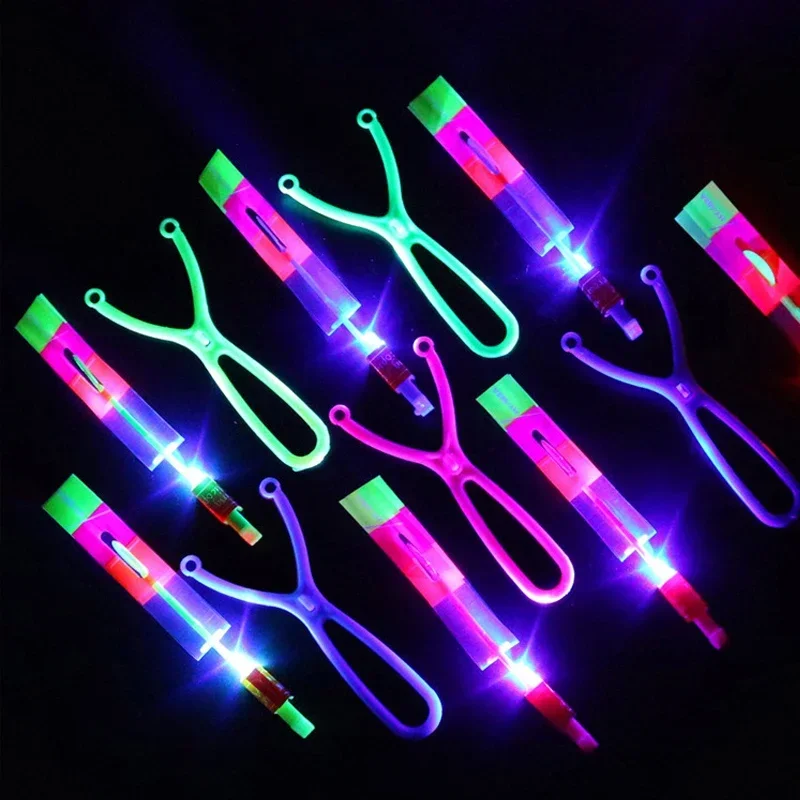 1-10 pçs luz piscante estilingue seta brinquedos led azul/galinha de borracha piscando catapulta crianças mini iluminar catapulta aeronave brinquedo presente