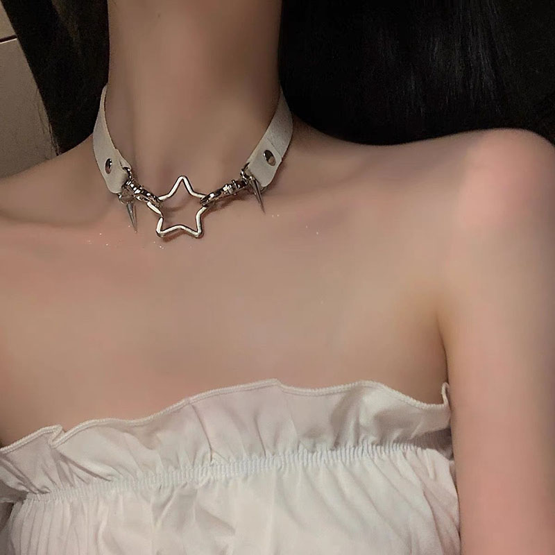 女の子のためのメタルパンクゴシックネックレス,ブラックレザー素材,5先の尖った星のデザイン,トレンディでクール