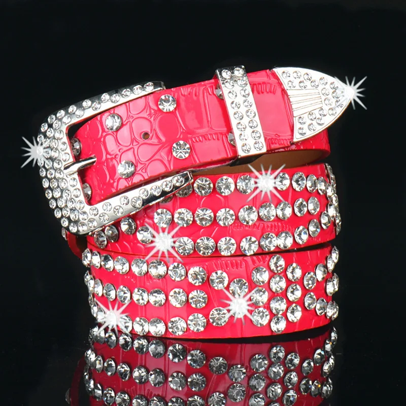 PUNK สไตล์ Studded เข็มขัดผู้หญิง Y2K Rhinestone หญิงเข็มขัด PU หนังสุภาพสตรีสายรัดเอวตกแต่ง