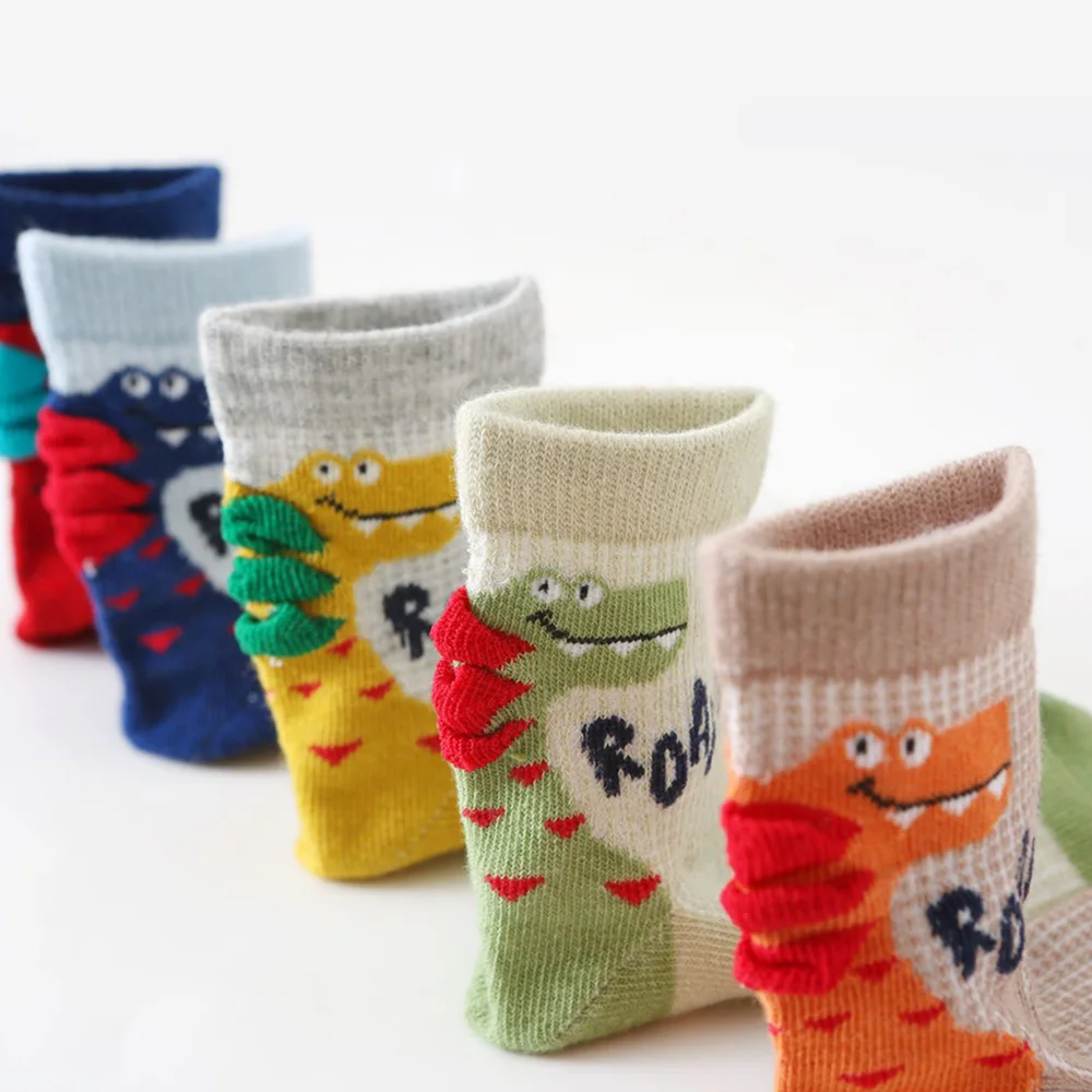 5 Paar Kindersocken aus Baumwolle mit Cartoon-Dinosaurier-Muster, atmungsaktiv, bequem, für Jungen