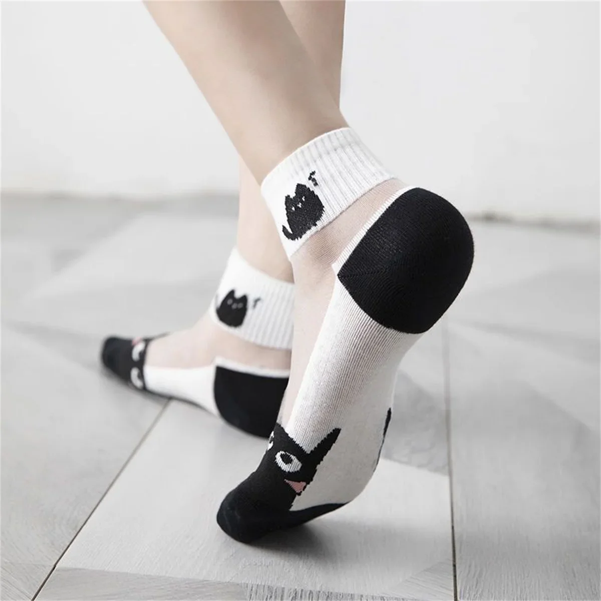 5 par/lote calcetines de verano calcetines femeninos transpirables de seda de cristal de gato blanco y negro calcetines cortos simples