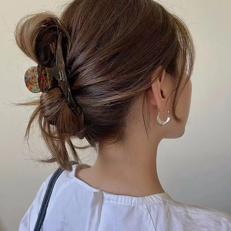 1pc エレガントなヘアクリップ、女性の後頭部、インサメクリップ、2024 新しいクリップ帽子、高級感、ビネガーグリップクリップ
