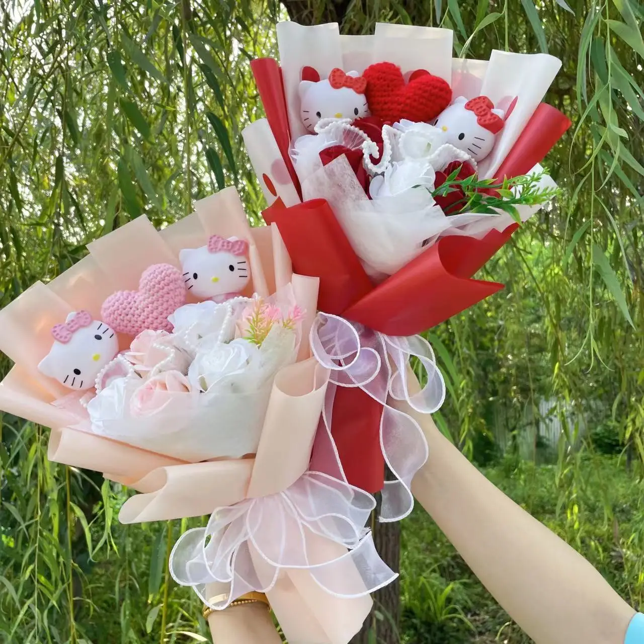 Muñecas de gato Kawaii Hello Kitty con flores artificiales, ramo creativo, regalos de graduación, cumpleaños, Navidad, San Valentín