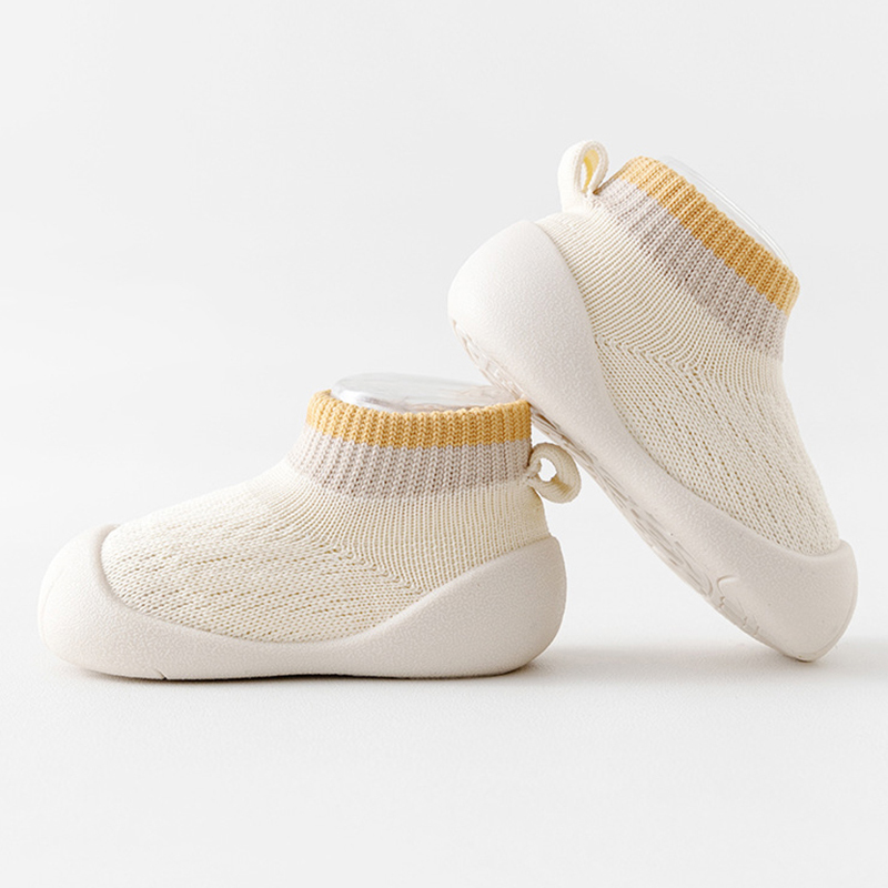 Milancel sapatos de chão para bebês de 0 a 3 anos, sapatos com sola macia para outono e inverno, meias antiderrapantes para meninos e crianças pequenas