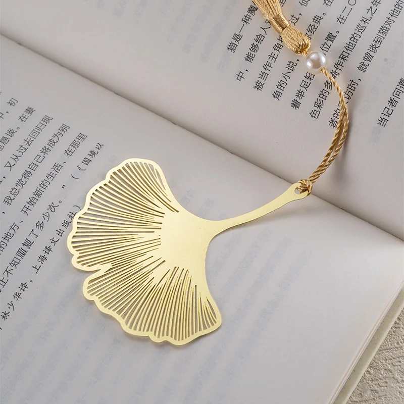 1pcs Student Chinese Style Stationery Retro Metal Bookmarks Hollow Ginkgo Biloba Maple Leaf Lotus Vein Book Marks Gifts