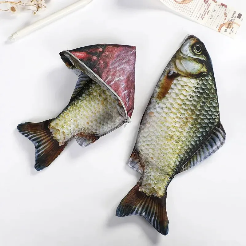 1pc presente criativo e peculiar simulado peixe caneta saco simulado crucian carpa papelaria saco