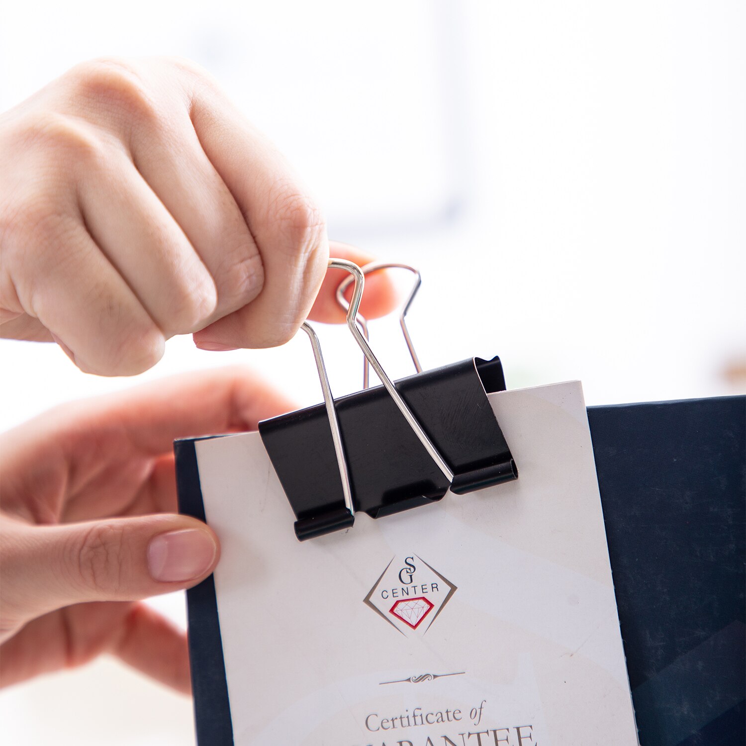 Deli 1 caixa 51mm grampos de pasta sem esforço clipe de cauda longa combinação pasta marcador clipe de bilhete de papel material de escritório escolar