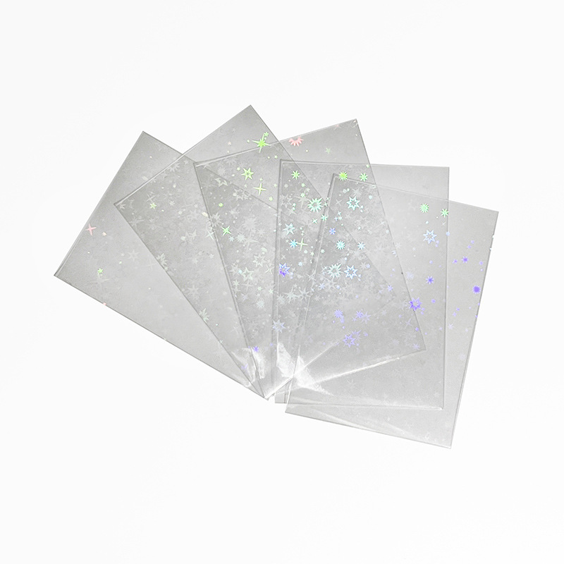 50 個ボードゲームカードスリーブスウィートハート箔透明レーザークリアフォト Kpop プロテクタートレーディングカードシールドカバー