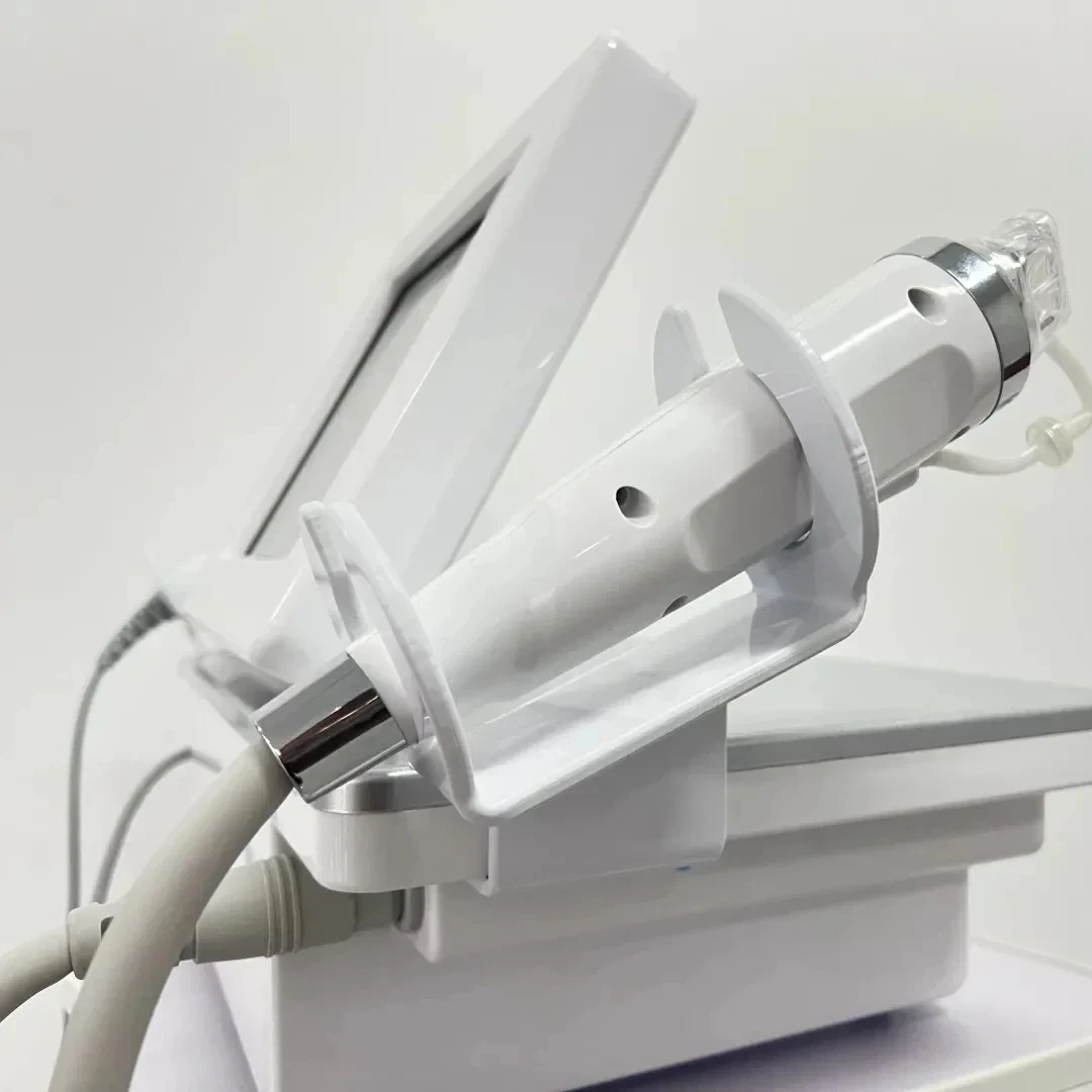 เครื่องความงาม RF Microneedle Morpheus 8 Microneedling Stretch Mark Remover Fractional Micro Needling