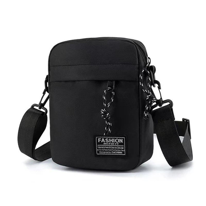 Borsa a tracolla in stile neutro per uomo e donna, può essere indossata da una sola tracolla in materiale di nylon tinta unita.