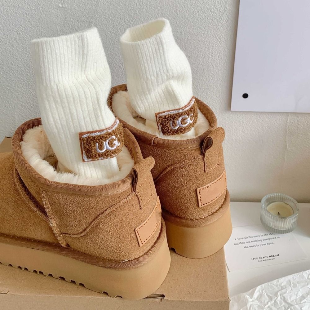 Nuevos calcetines de tubo medio para mantener el calor, calcetines para botas de nieve de Color sólido, etiqueta peluda de tacón, calcetines tejidos Ins para mujer, otoño