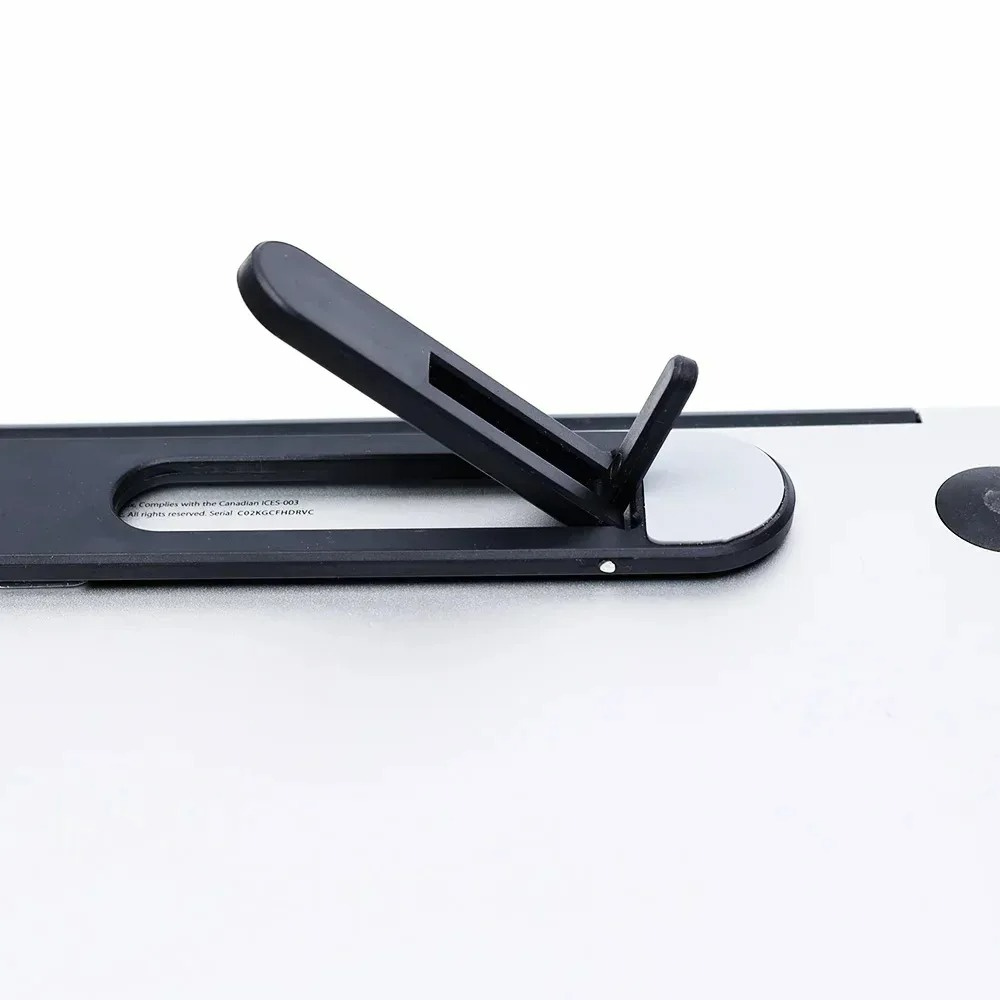 Supporto universale per laptop per MacBook Pro 13 15 Air Lenovo Samsung Notebook Tappetino di raffreddamento Supporto per laptop invisibile