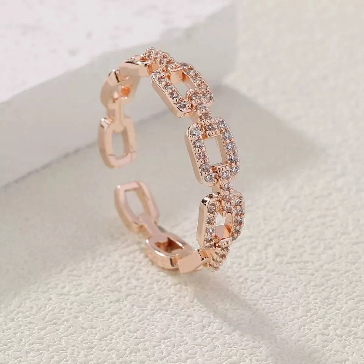 Anelli aperti a catena intrecciata con zirconi di moda per le donne Anello da dito elegante color oro argento Regalo di gioielli da sposa coreani femminili