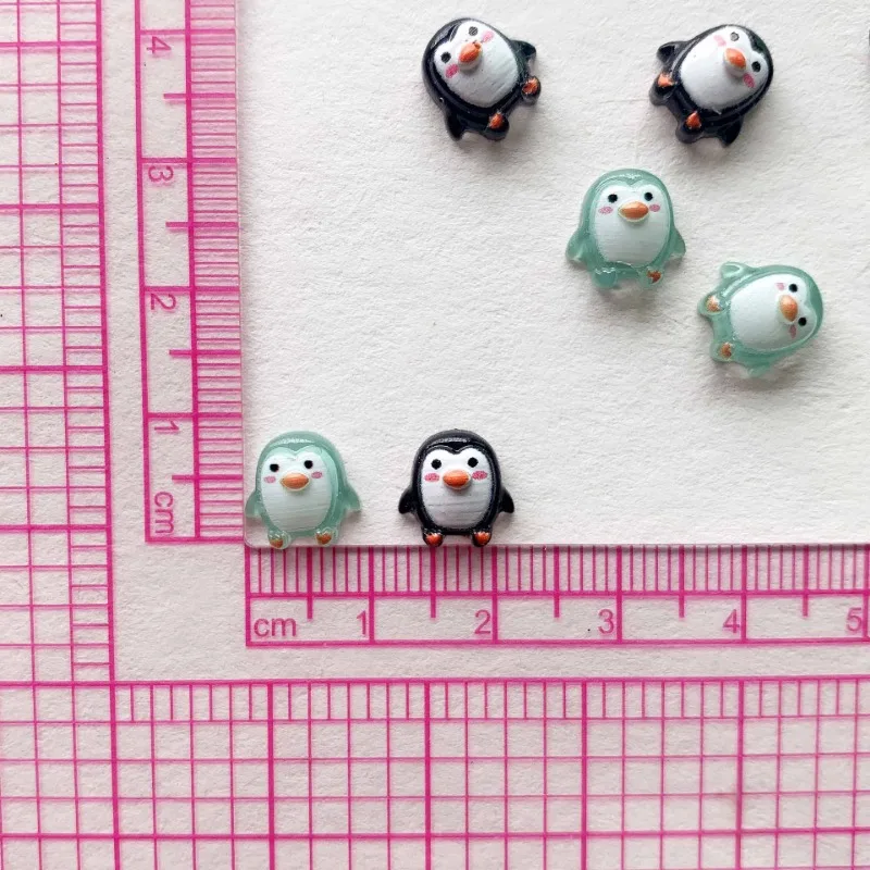 100 個かわいい 9 ミリメートル樹脂ミニペンギンシリーズフラットバック石置物 DIY ウェディングスクラップブックアクセサリー