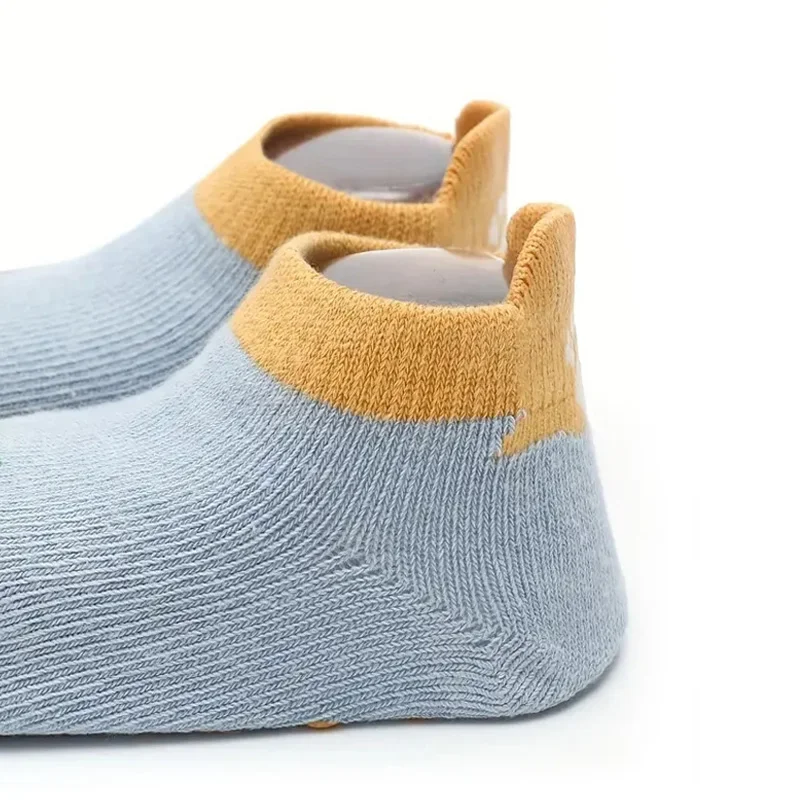 6 pares de calcetines de algodón para niños con bonitos dibujos de animales, cómodos y transpirables calcetines antideslizantes para el suelo para bebés