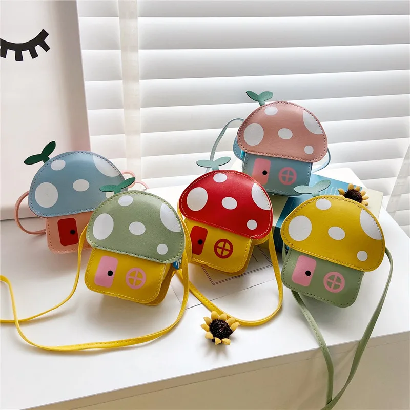 Nowa dziecięca torba kurierska Cute Cartoon Mushroom House Styling Coin Purse for Baby Girls Fashion Princess Shoulder Bag Girls Gifts