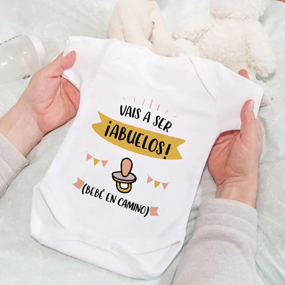 Eres haciendo ser abuelos bebé en el camino estampado mameluco infantil anuncio de bebé ropa recién nacido mono de manga corta