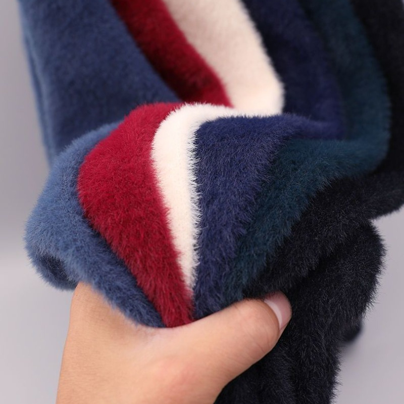 Jersey nuevo para hombre, suéter suave y cálido de manga larga con cuello simulado, suéter de lana fina de Color sólido, suéteres informales sueltos y cálidos gruesos