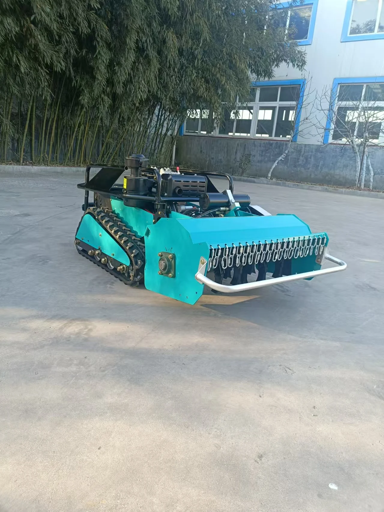 Customized 800mm 1000mm 1200mm Factory Cheap Grass Cutter Robot Crawler Remote Control Flial MowerWith CE EPA Certificate