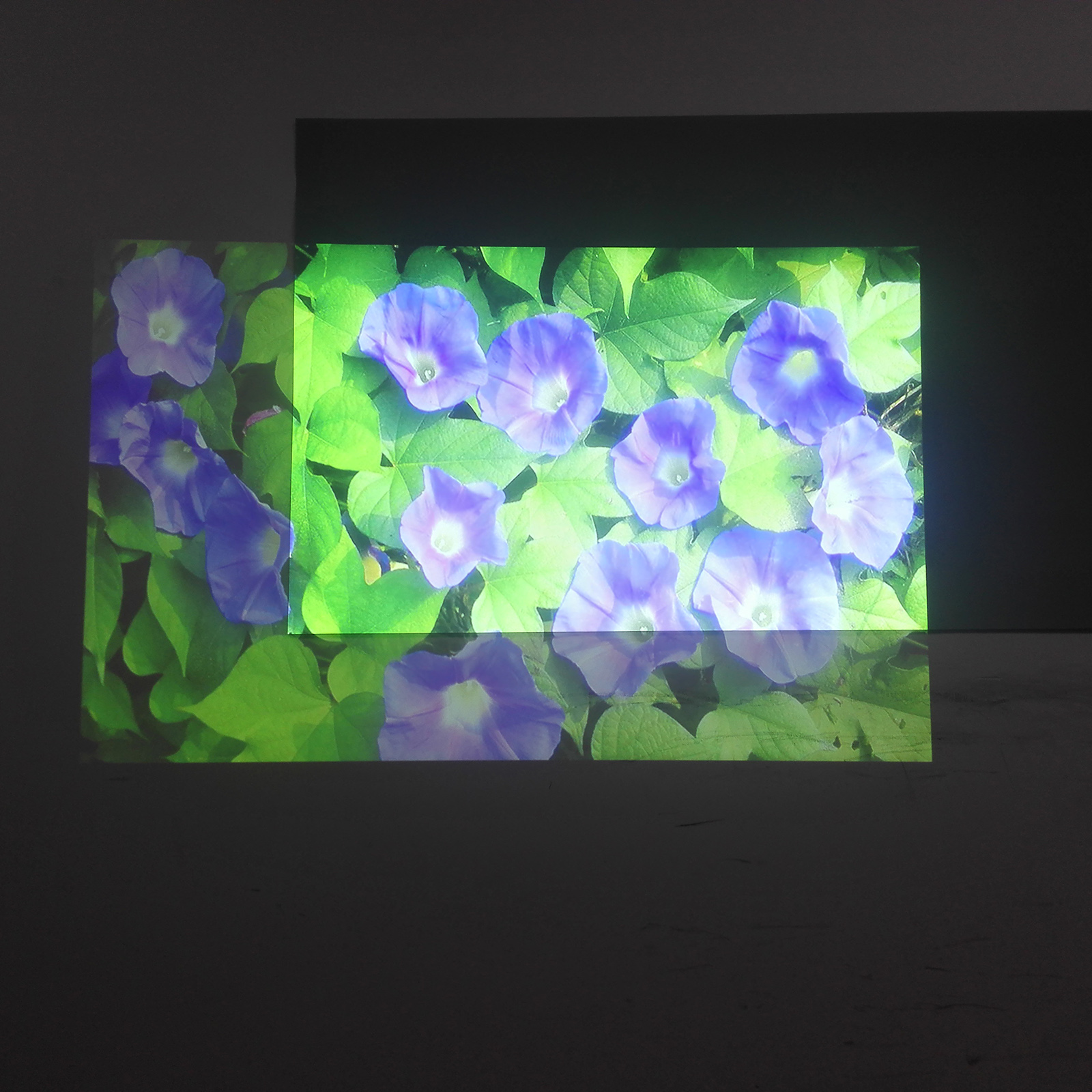 Cortina de projeção reflexiva anti-luz de alto brilho portátil tela de projetor pano de tecido 16:9 para uso doméstico ao ar livre e escritório